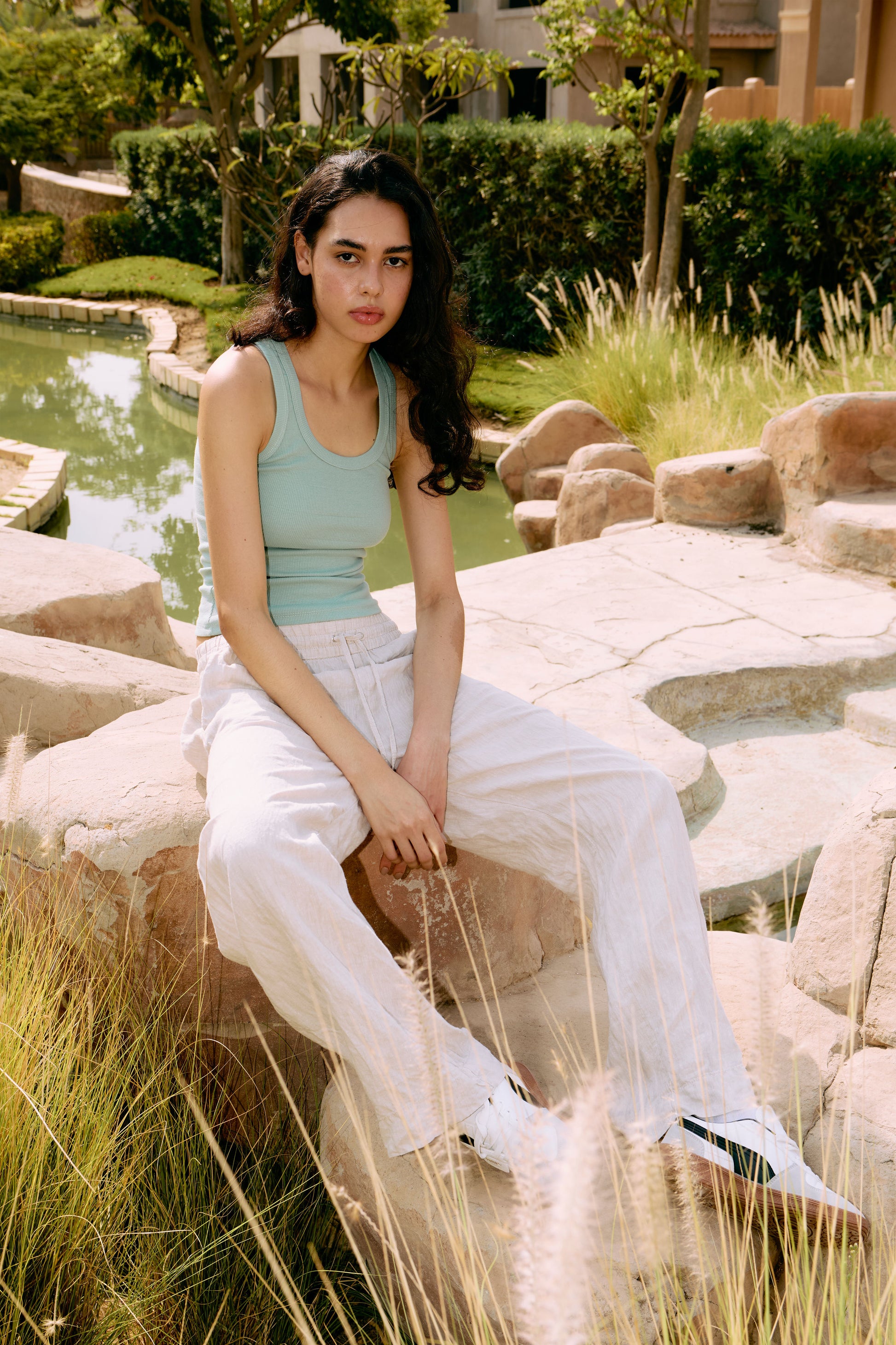 MINT GREEN U-SHAPED TANK TOP