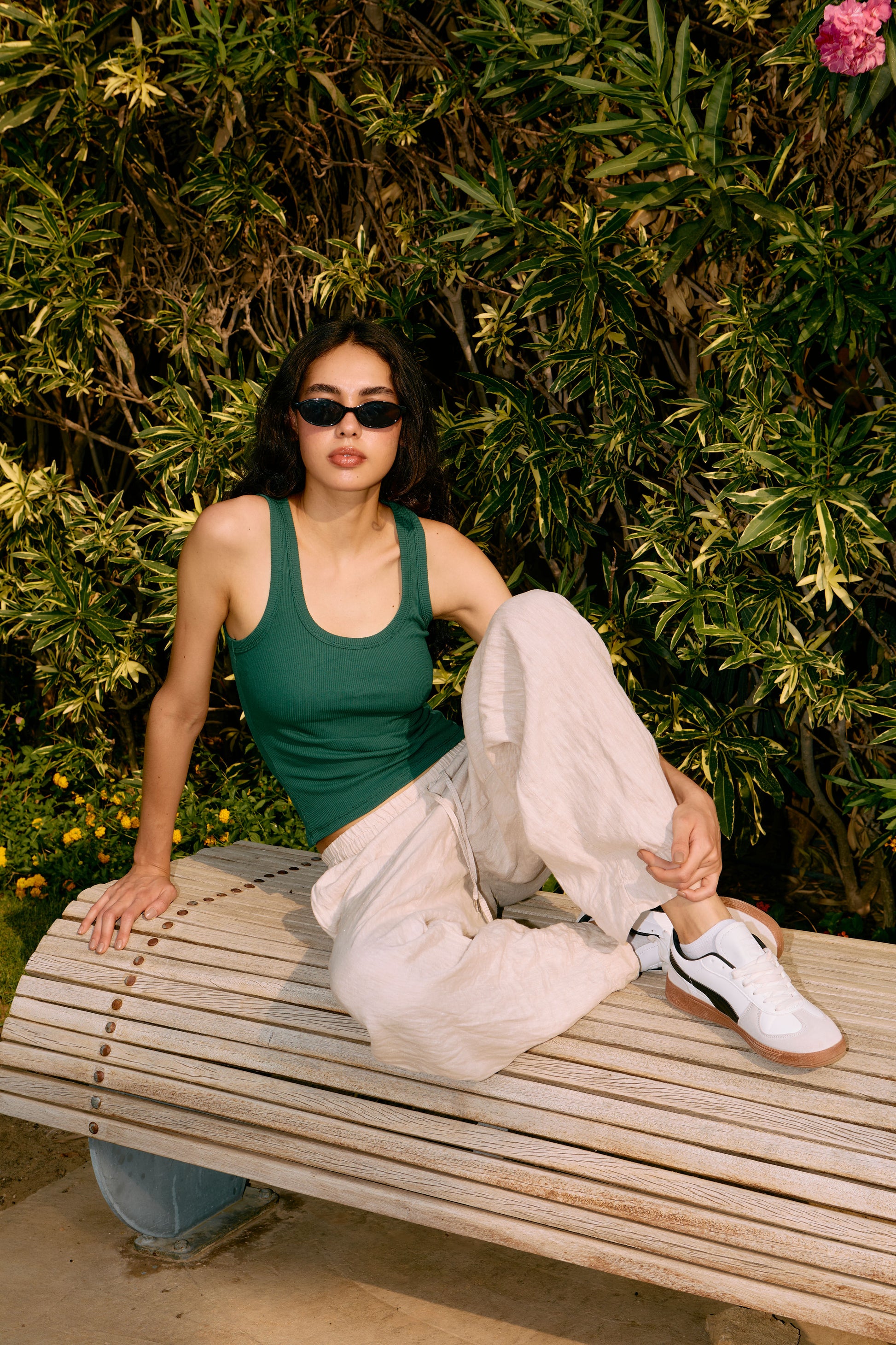 ARMY GREEN U-SHAPED TANK TOP