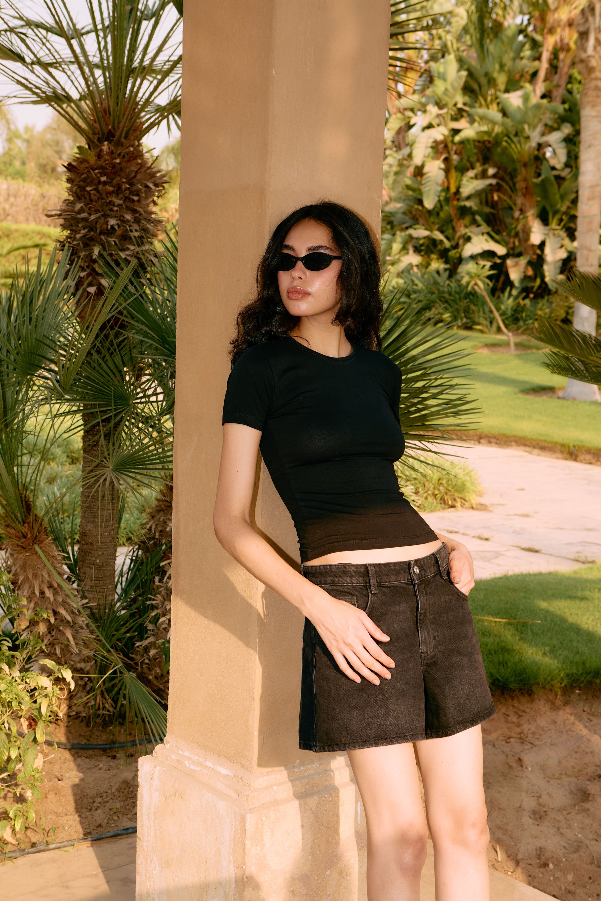 BLACK HALF SLEEVE TOP