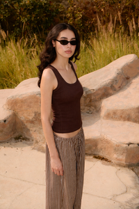 BROWN U-SHAPED TANK TOP